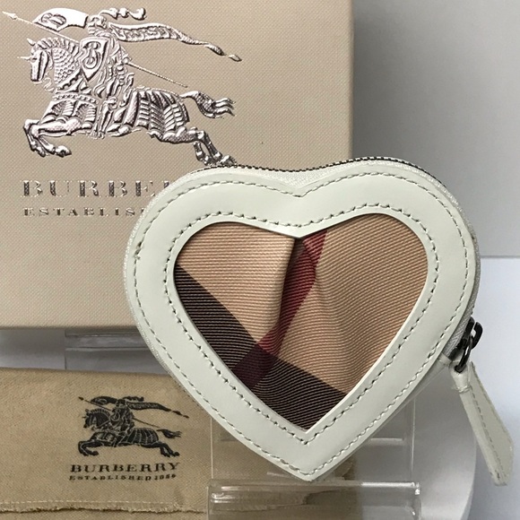 BURBERRY Heart Nova Check Coin Purse 😍❤️‍🔥 - Picture 3 of 17